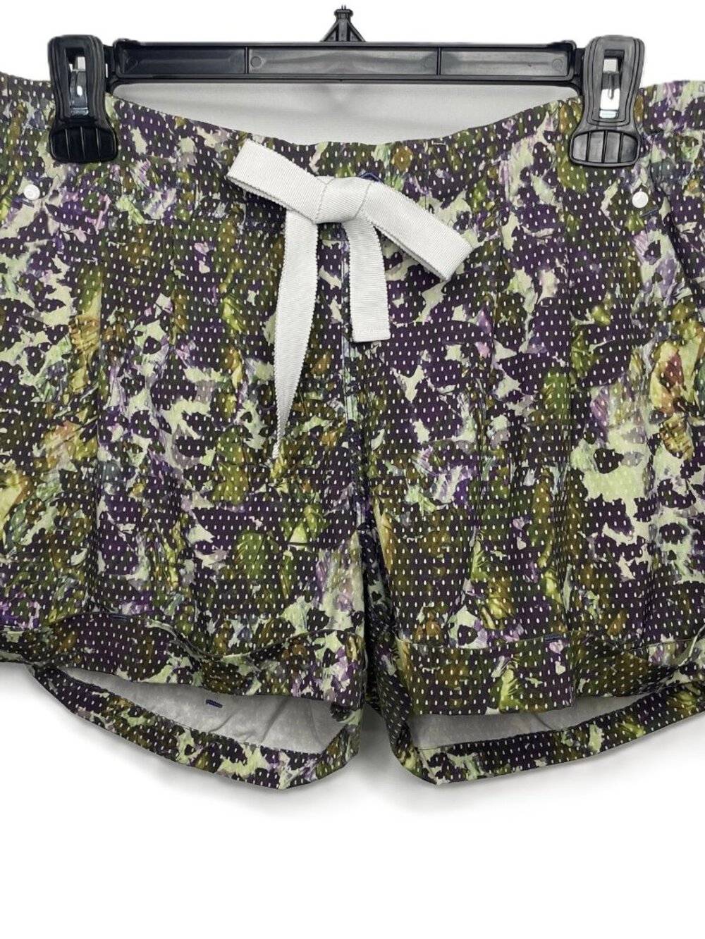 Lululemon Spring Break Away Shorts Size 8 Green Purple Floral Sport White